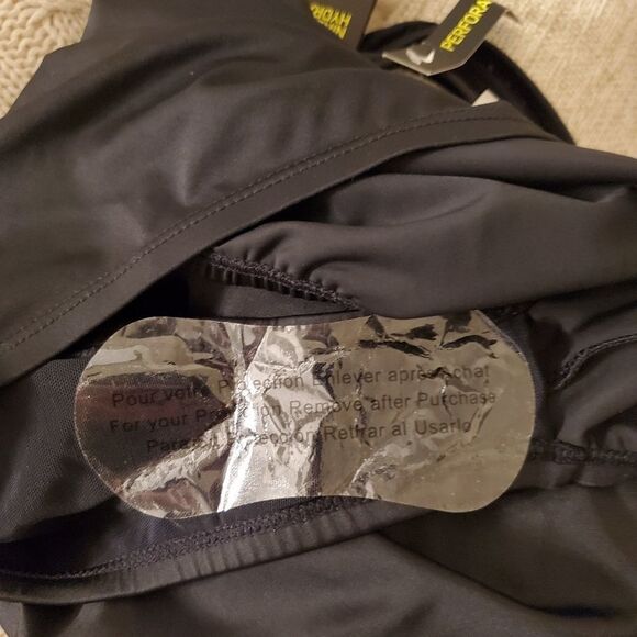 Nike Essential Crossback One-Piece Swimsuit - NEW - Picture 10 of 13